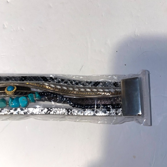 NWOT Feather Leather Wrap Bracelets for Women Braided Boho Multi-Layer Bangle - Picture 5 of 7